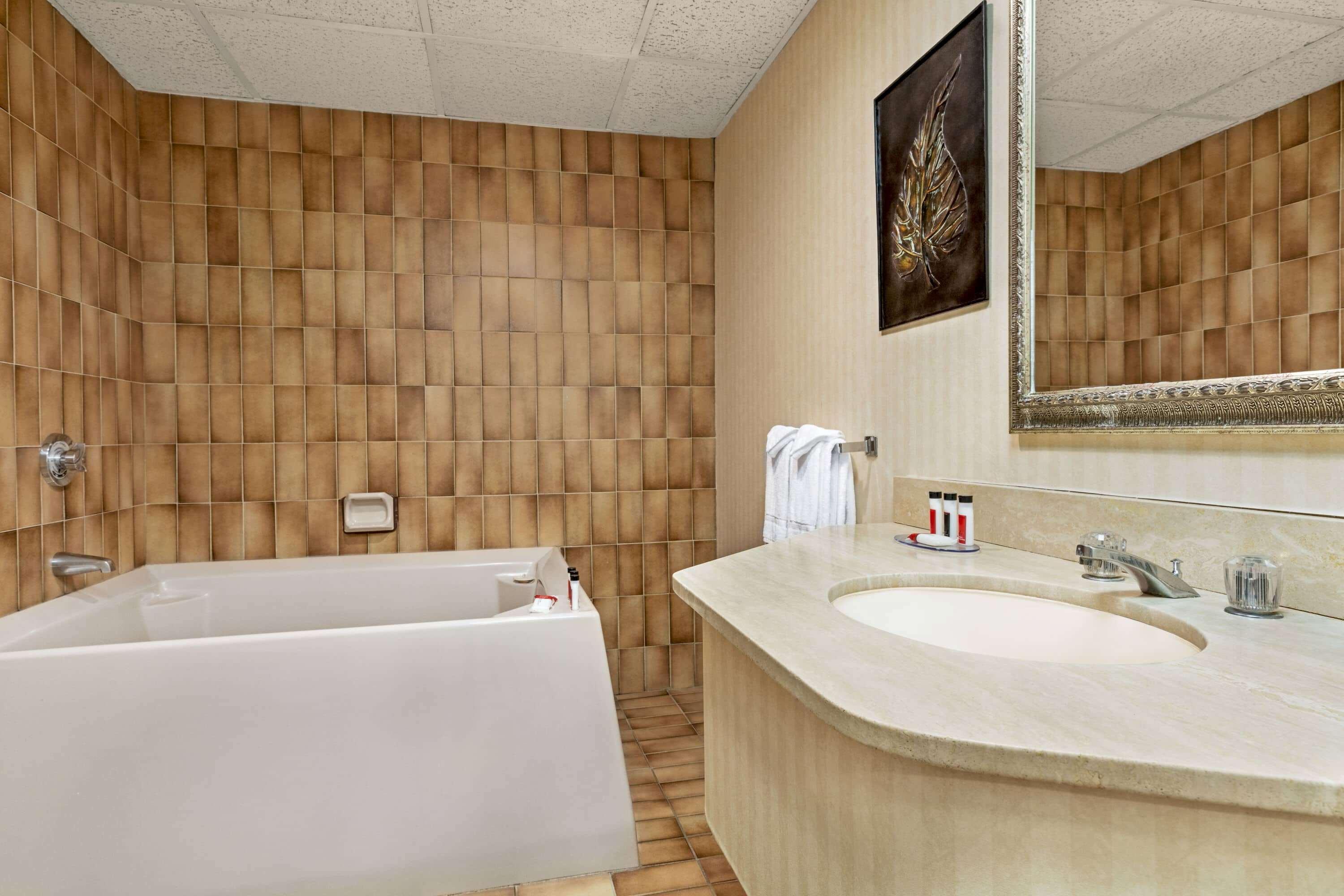 Ramada By Wyndham Fredericton Hotel Luaran gambar