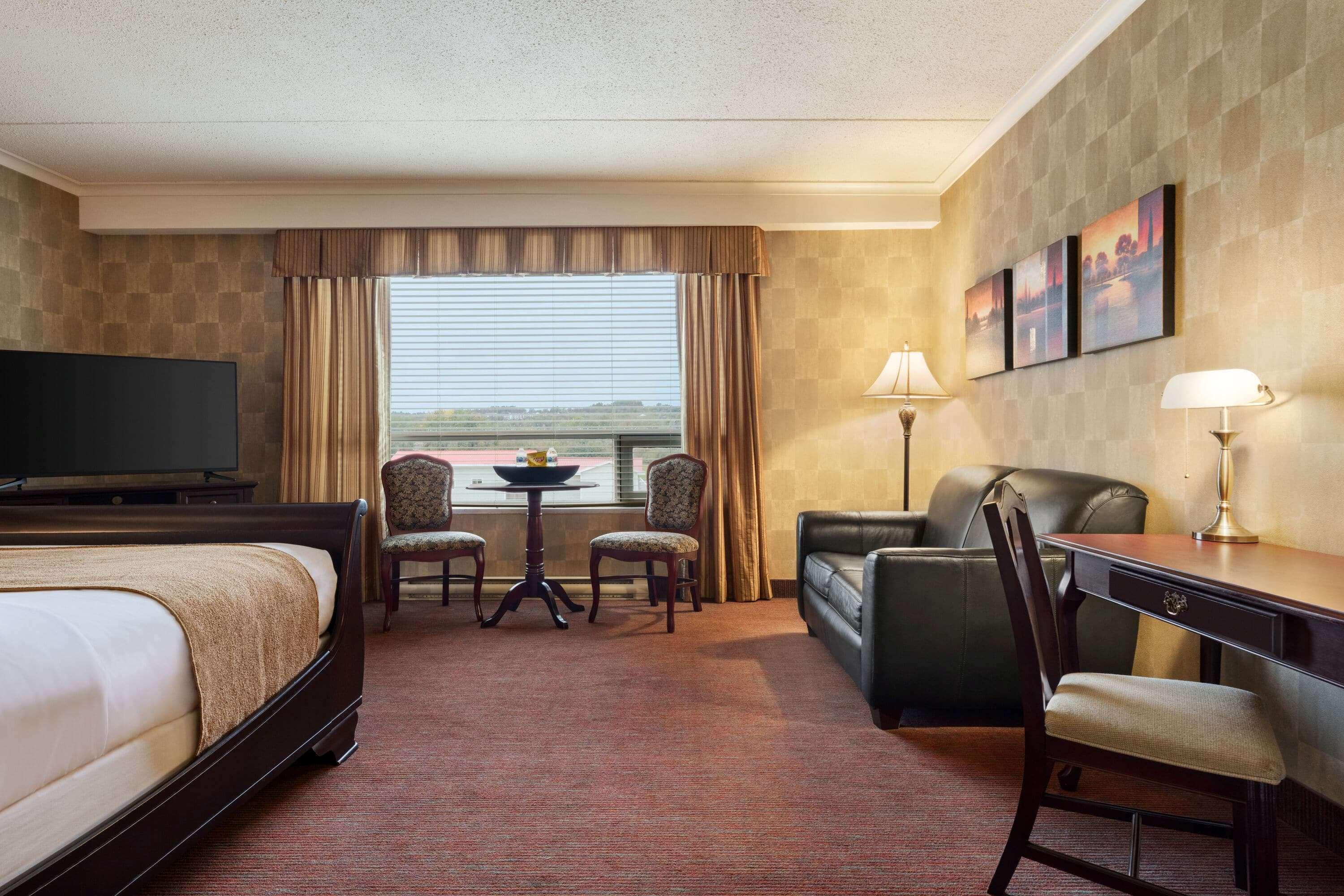 Ramada By Wyndham Fredericton Hotel Luaran gambar