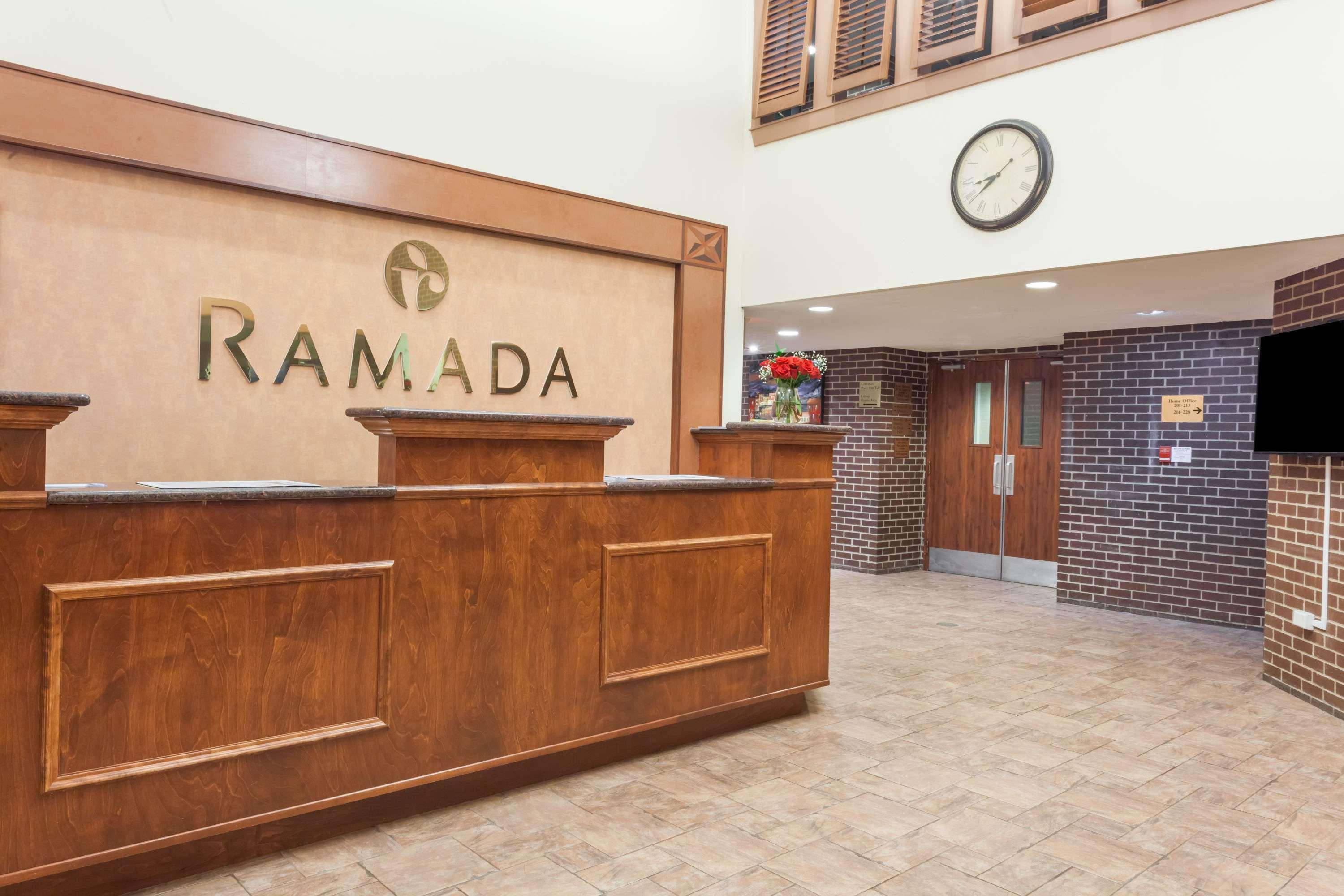 Ramada By Wyndham Fredericton Hotel Luaran gambar