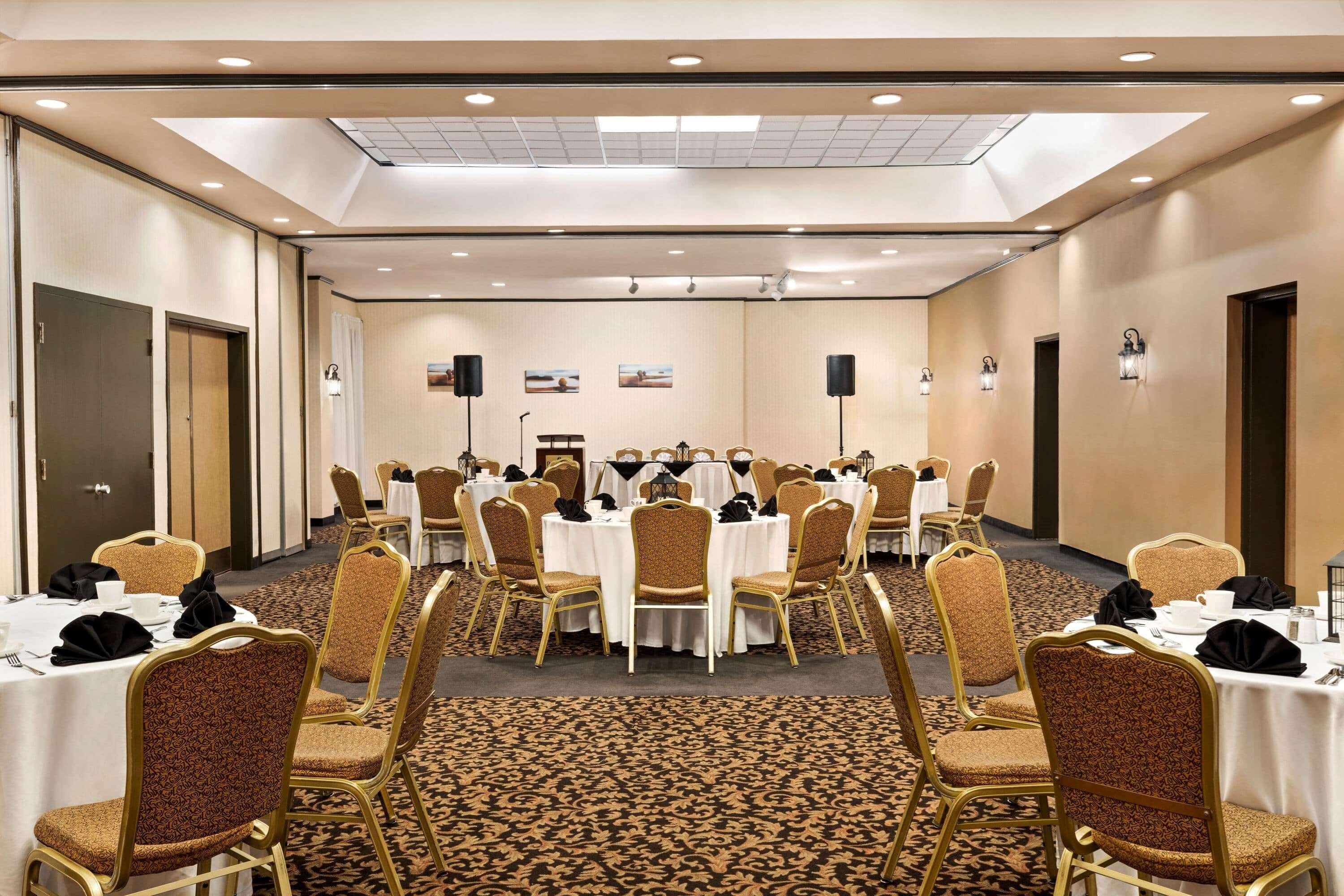 Ramada By Wyndham Fredericton Hotel Luaran gambar