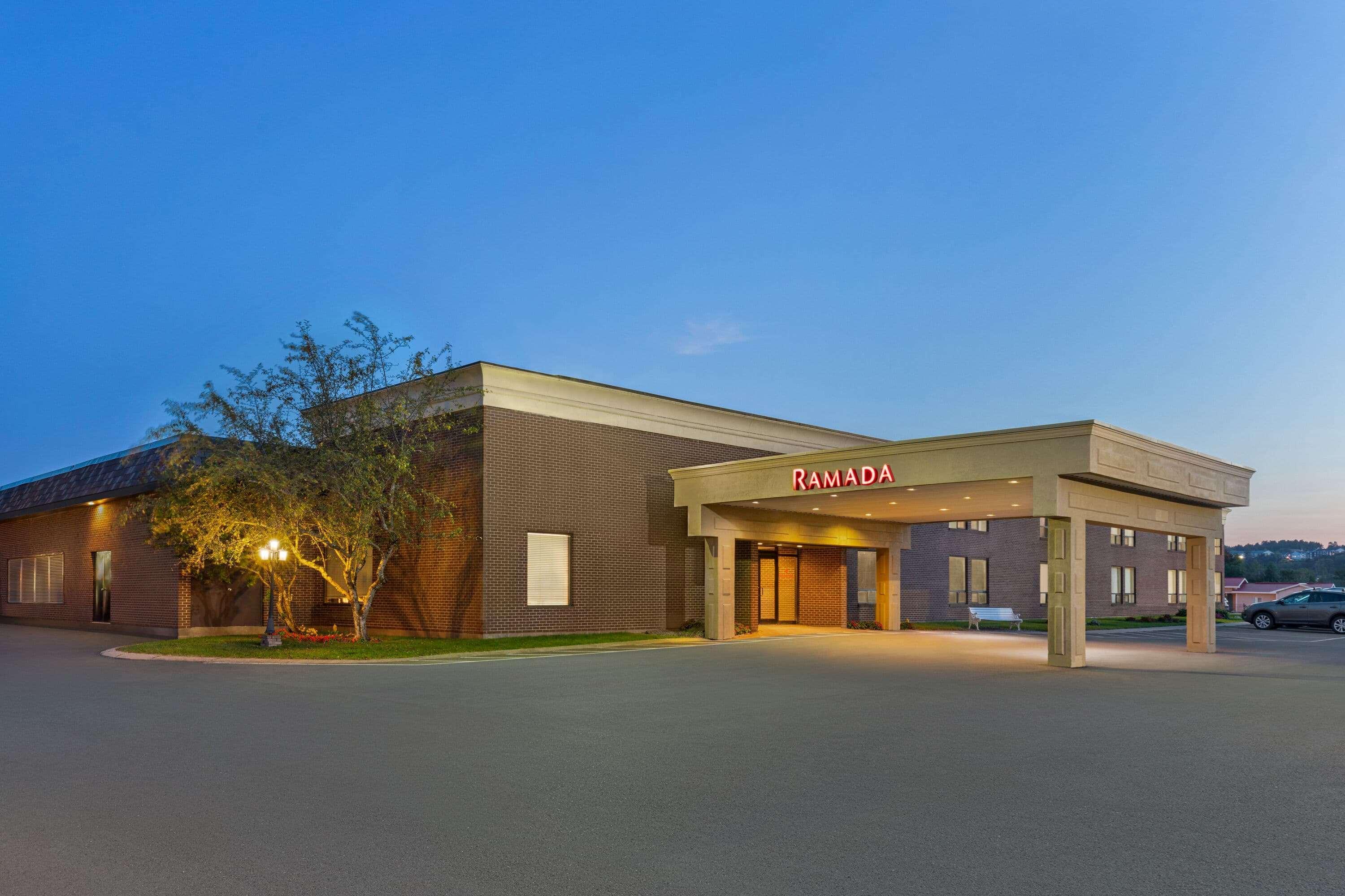 Ramada By Wyndham Fredericton Hotel Luaran gambar
